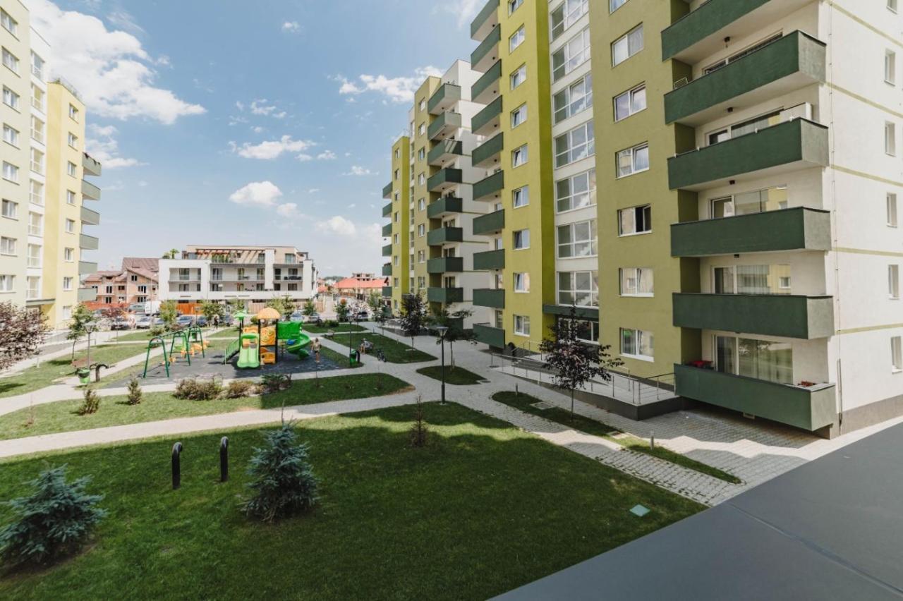 Masterpiece Studio- Free Parking, Wi-Fi, Netflix Brassó Kültér fotó